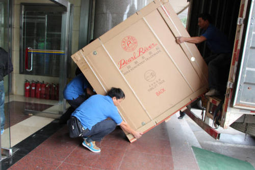 呼图壁钢琴贵重工艺品无忧运